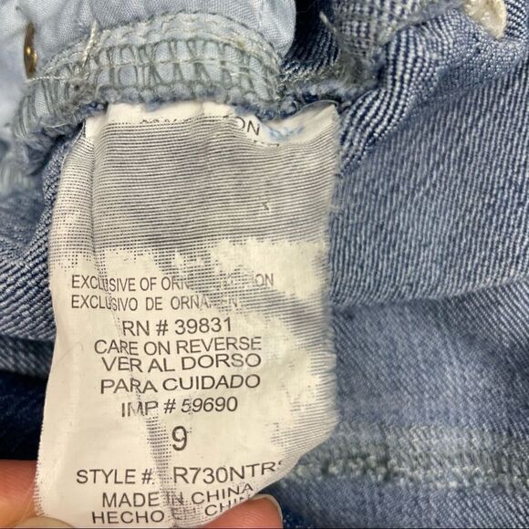 Rewind cut-off embroidered trim shorts denim daisy dukes, detail size 9 - Picture 5 of 7